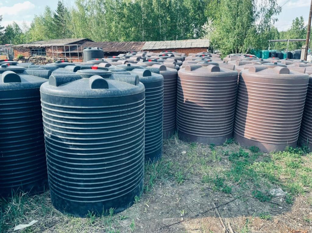 Пластиковая емкость для воды 1000 л