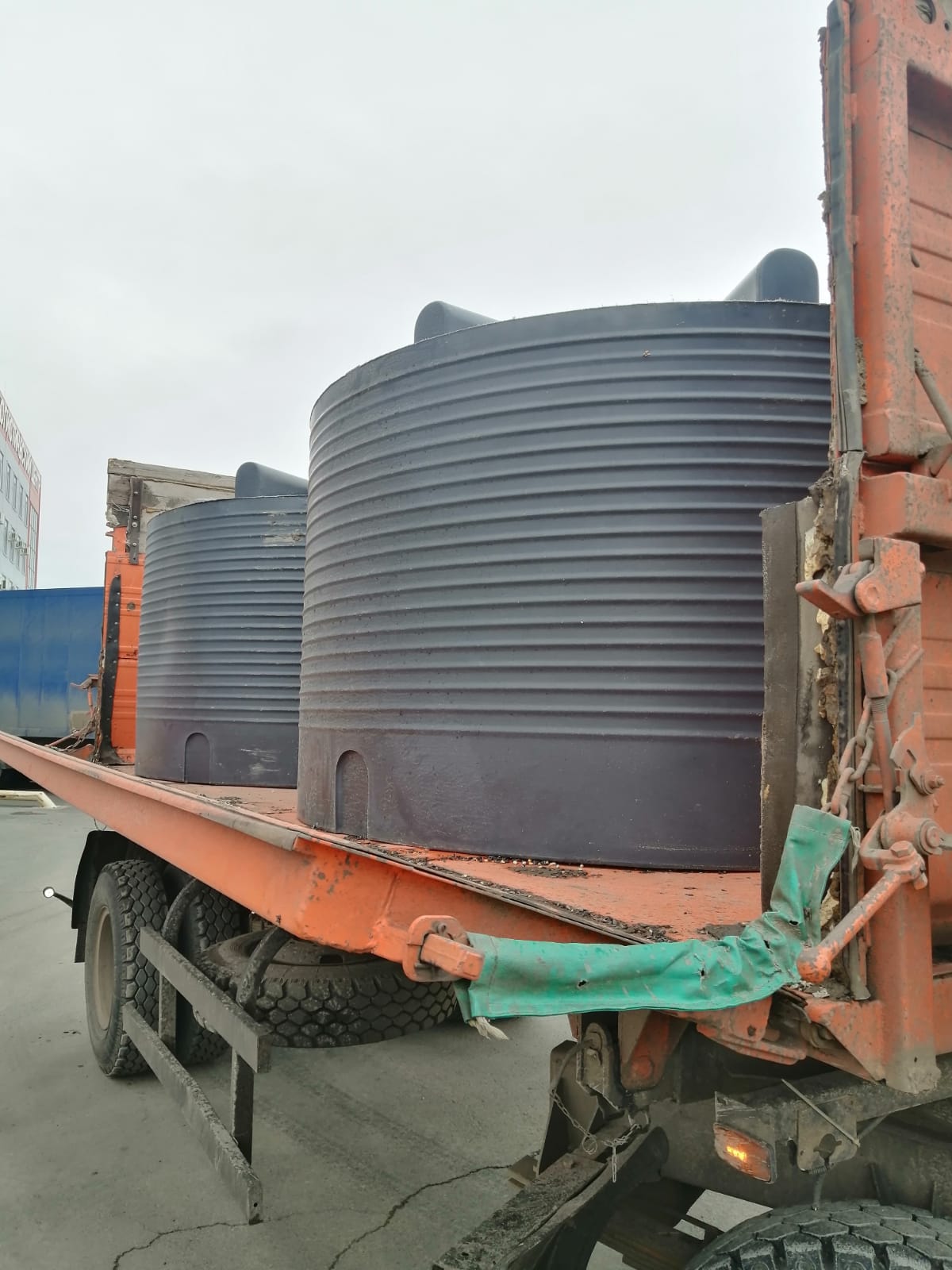 Изотермическая емкость для транспортировки 5000 л