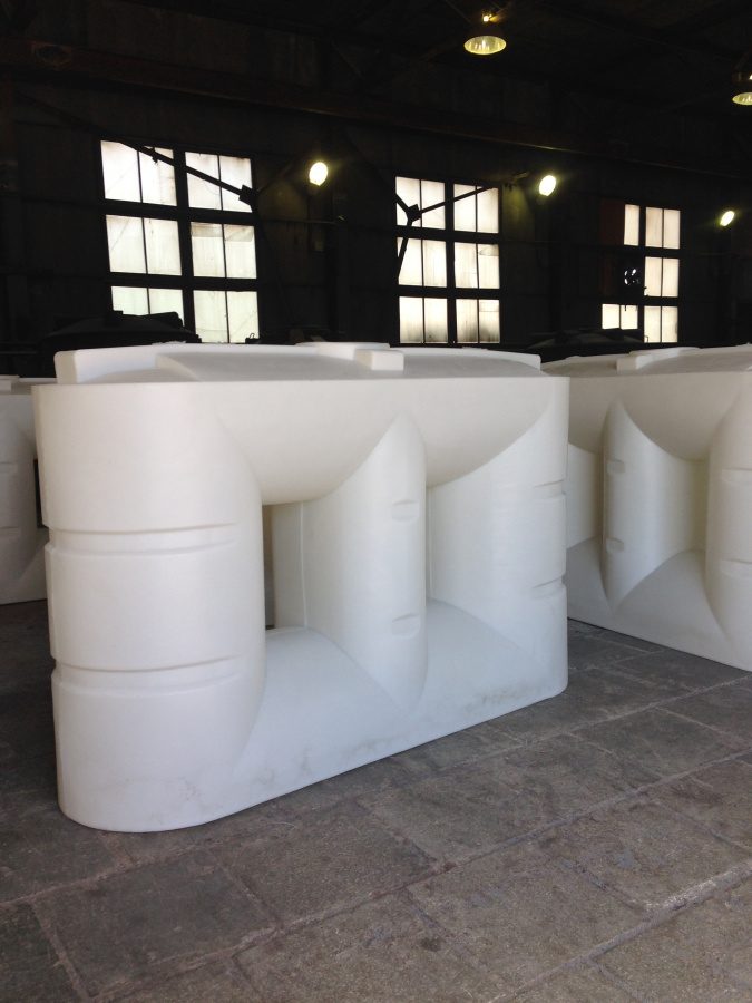 Прямоугольный бак для воды 1000 л