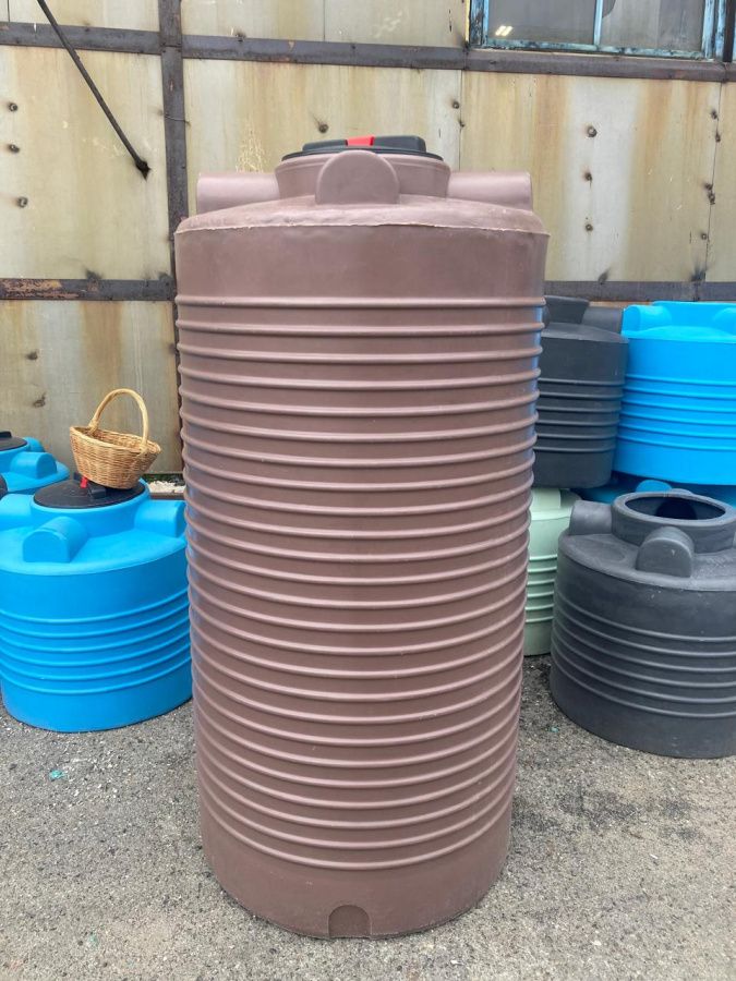 Пластиковая емкость для воды 750 л